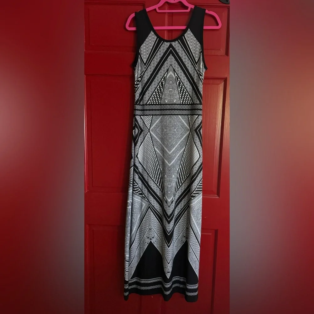 Calvin Klein Maxi Dress Sleeveless Scoop Neck (Women’s 6) - Picture 3 of 6